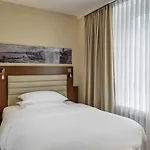 Neues Schloss Privat Zurich, Autograph Collection