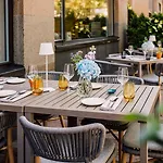 Neues Schloss Privat Zurich, Autograph Collection Hotel 5*