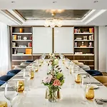 Neues Schloss Privat Zurich, Autograph Collection Hotel