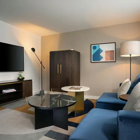 Neues Schloss Privat Zurich, Autograph Collection Hotel