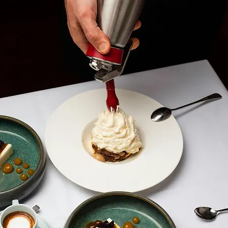 Neues Schloss Privat Zurich, Autograph Collection