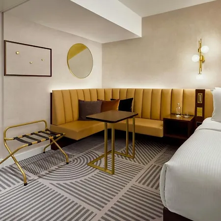 Neues Schloss Privat Zurich, Autograph Collection Hotel 5*