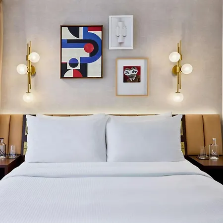 Neues Schloss Privat Zurich, Autograph Collection Hotel 5*