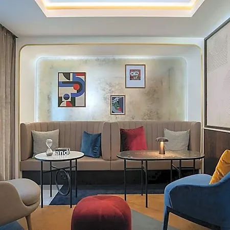 Neues Schloss Privat Zurich, Autograph Collection Hotel 5*