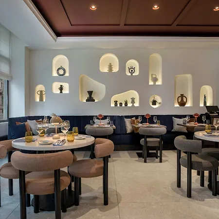 Neues Schloss Privat Zurich, Autograph Collection 5*