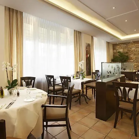 Neues Schloss Privat Zurich, Autograph Collection 5*
