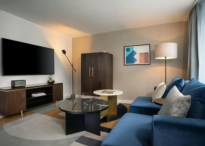 Neues Schloss Privat Zurich, Autograph Collection Hotel