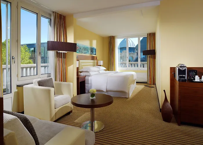 Neues Schloss Privat Zurich, Autograph Collection 5*