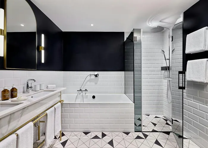 Hotel Neues Schloss Privat Zurich, Autograph Collection 5*