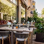 Neues Schloss Privat Zurich, Autograph Collection