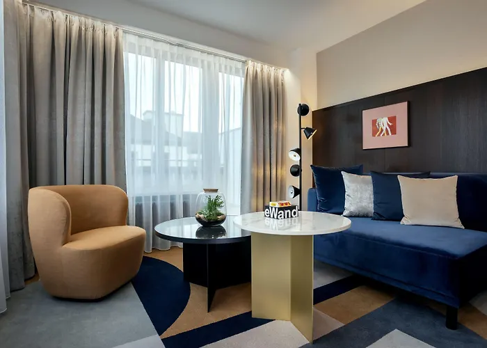 Neues Schloss Privat Zurich, Autograph Collection 苏黎世