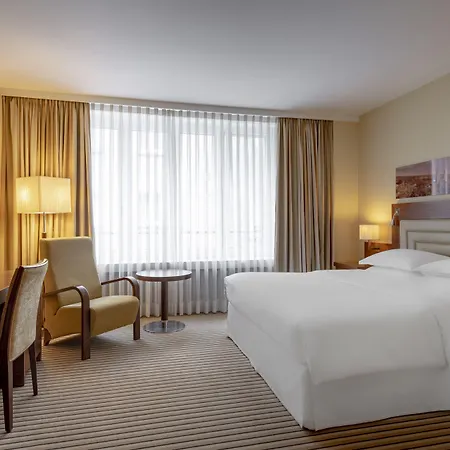 Neues Schloss Privat Zurich, Autograph Collection