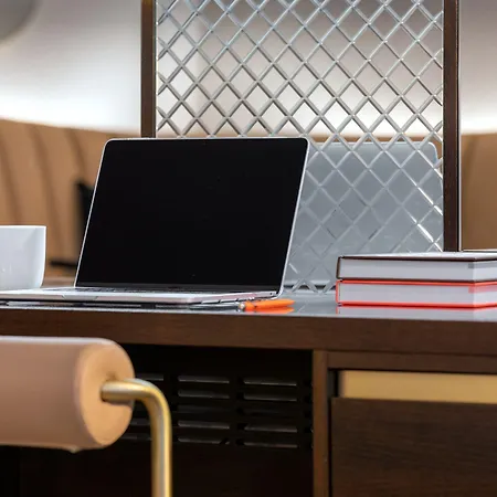 Neues Schloss Privat Zurich, Autograph Collection