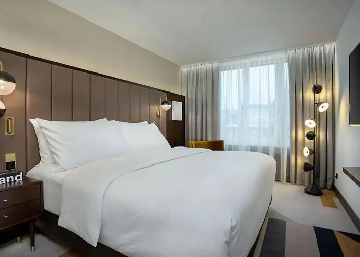 Neues Schloss Privat Zurich, Autograph Collection 5*