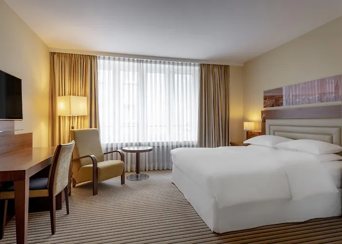 Neues Schloss Privat Zurich, Autograph Collection